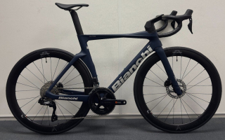 Bianchi OLTRE COMP 105 DI2 12S Donker blauw 55cm 2026